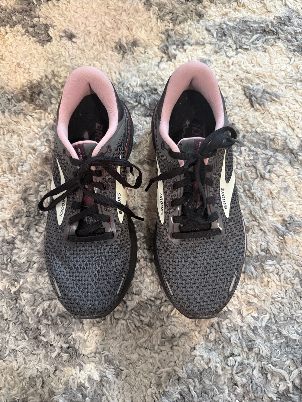 Brooks Adrenaline GTS 22